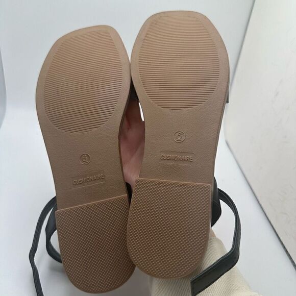 CUSHIONAIRE Women's one band sandal +Memory Foam 6 BLACK - Picture 5 of 7